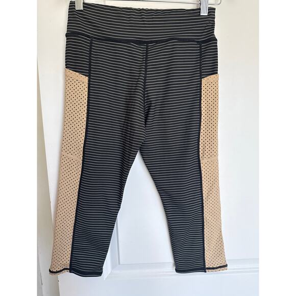 Carve Designs Dana Capri Yoga Pants XS Black Tan Stripe NWOT Eco Active - Picture 3 of 7